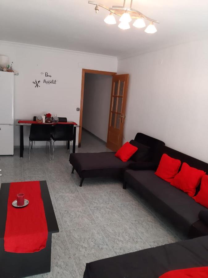 Habitacion Grande En Piso Compartido Con 2 Adultos Y 1 Perrito Valencie Exteriér fotografie
